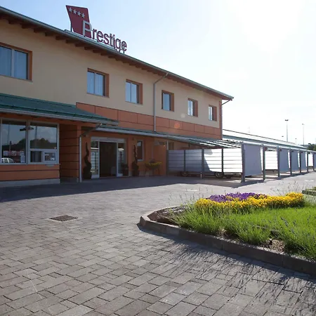 Prestige Hotel 4*